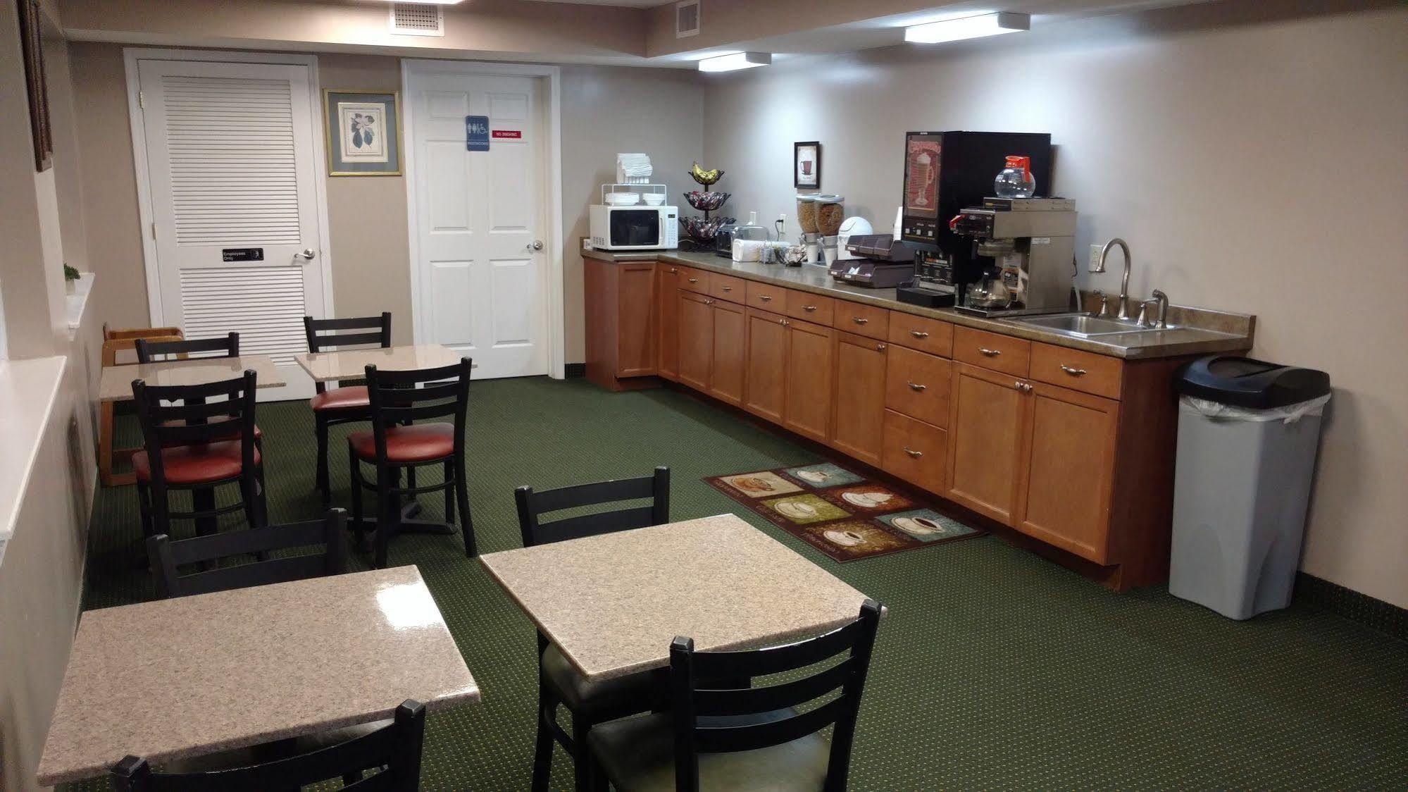 Hurricane Inn Waynesboro 外观 照片